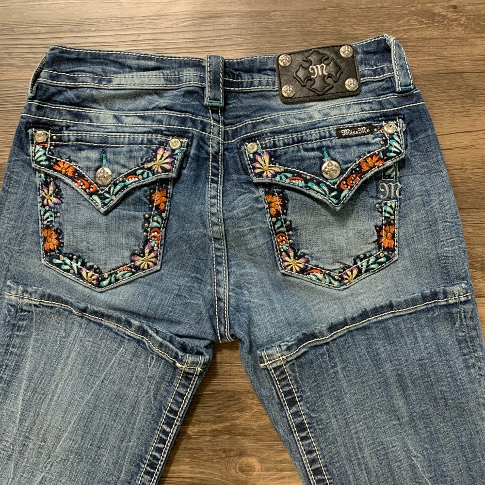 MISS ME JEANS-Embroidered and Rhinestones 💎